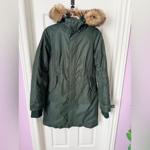 Aritzia TNA | Summit Parka in Scarab | Size Large